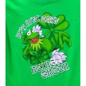 The Muppets T- Shirt Women's Size X Large but more like a Medium #121